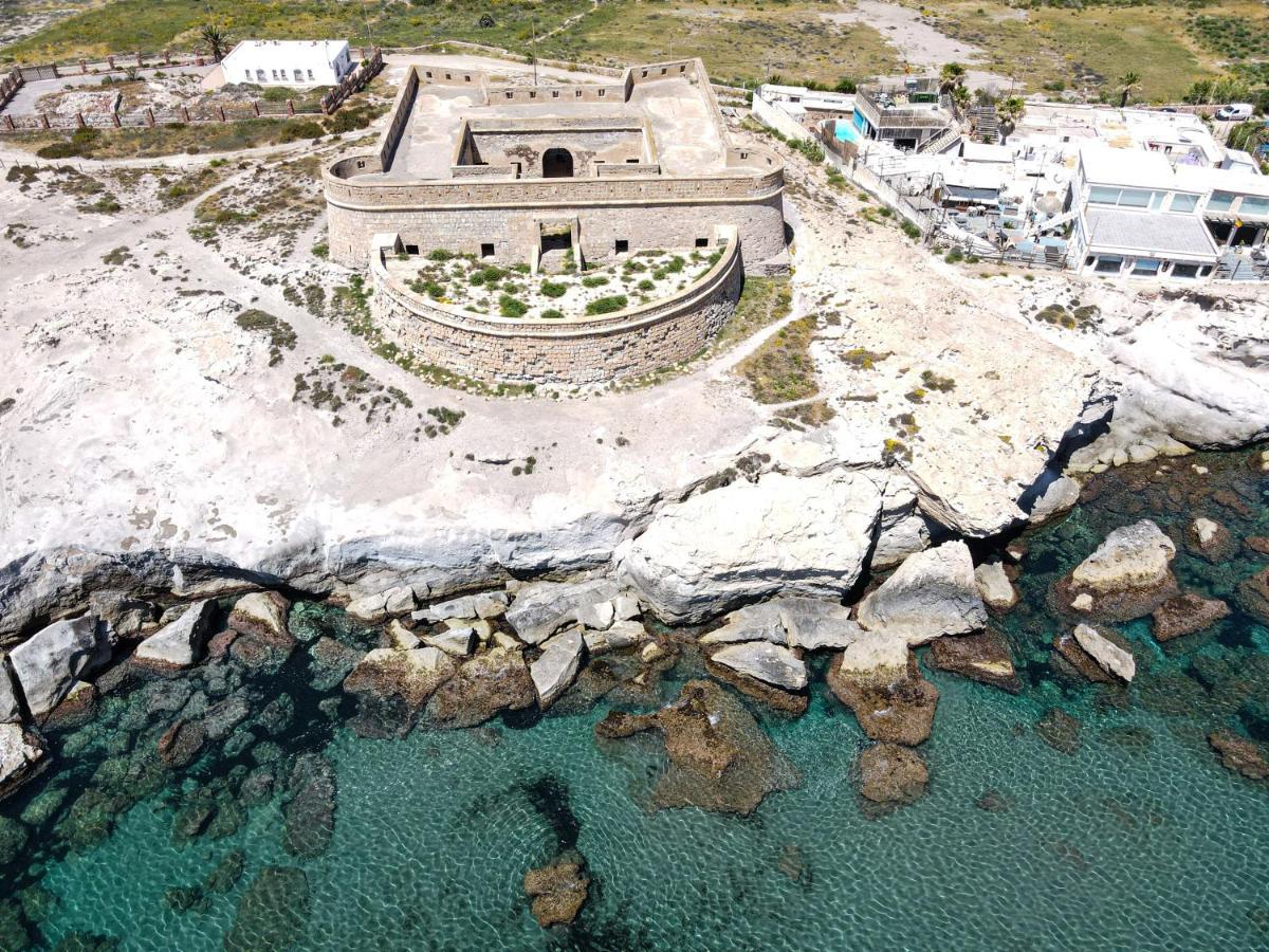 El Velero La Isleta Junto Al Mar Buceo Parking
