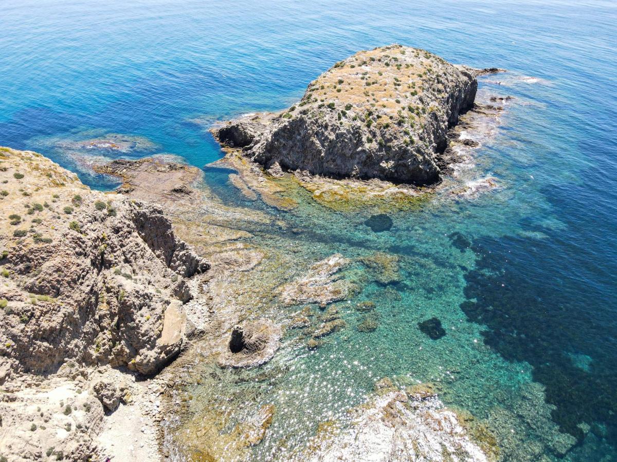 El Velero La Isleta Junto Al Mar Buceo Parking